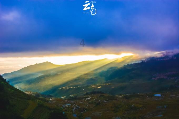 努力向上的铁球